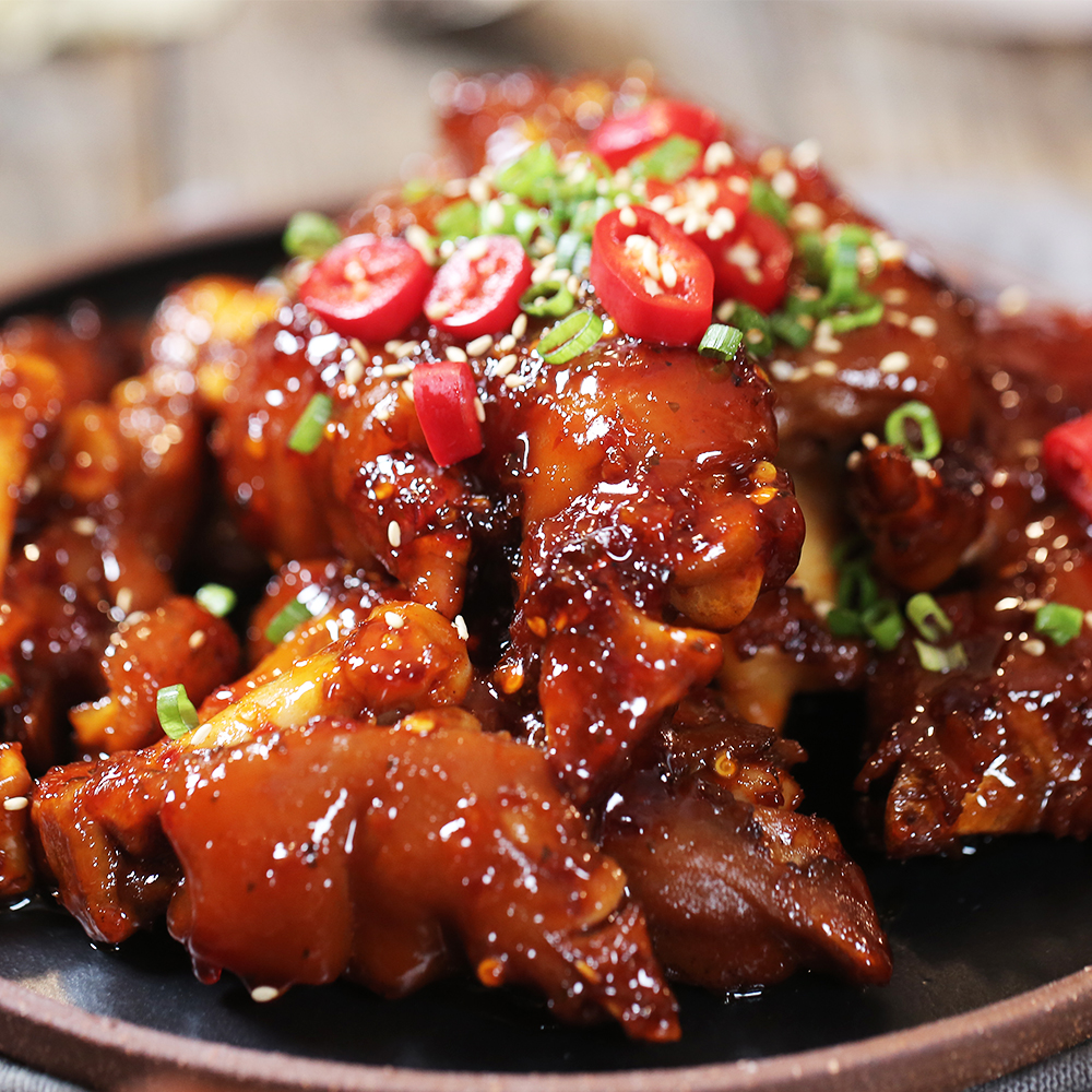 제주흑돼지 매콤순살족발 150g x 2EA